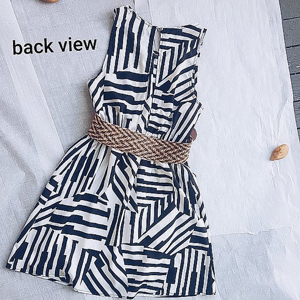 Womens S Rosebud Y2K Black & White Geometric Dress - Picture 2 of 5